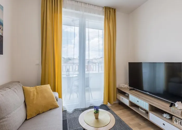 B Διαμέρισμα Σπλιτ