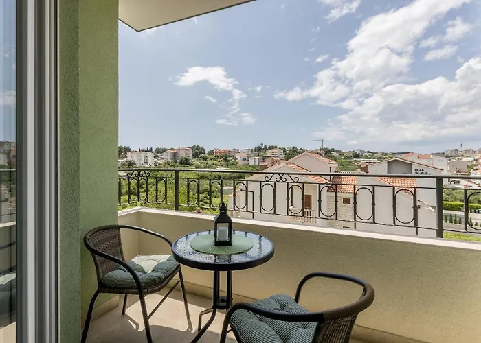 Διαμέρισμα B Σπλιτ